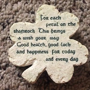 NWOT Irish Blessing Shamrock for home